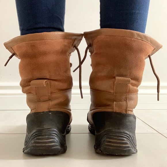 Ugg Winter Boots - Picture 8 of 9